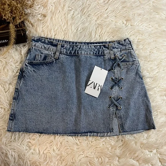 NWT Zara Denim Lacing detail Mini Skirt - Picture 3 of 8